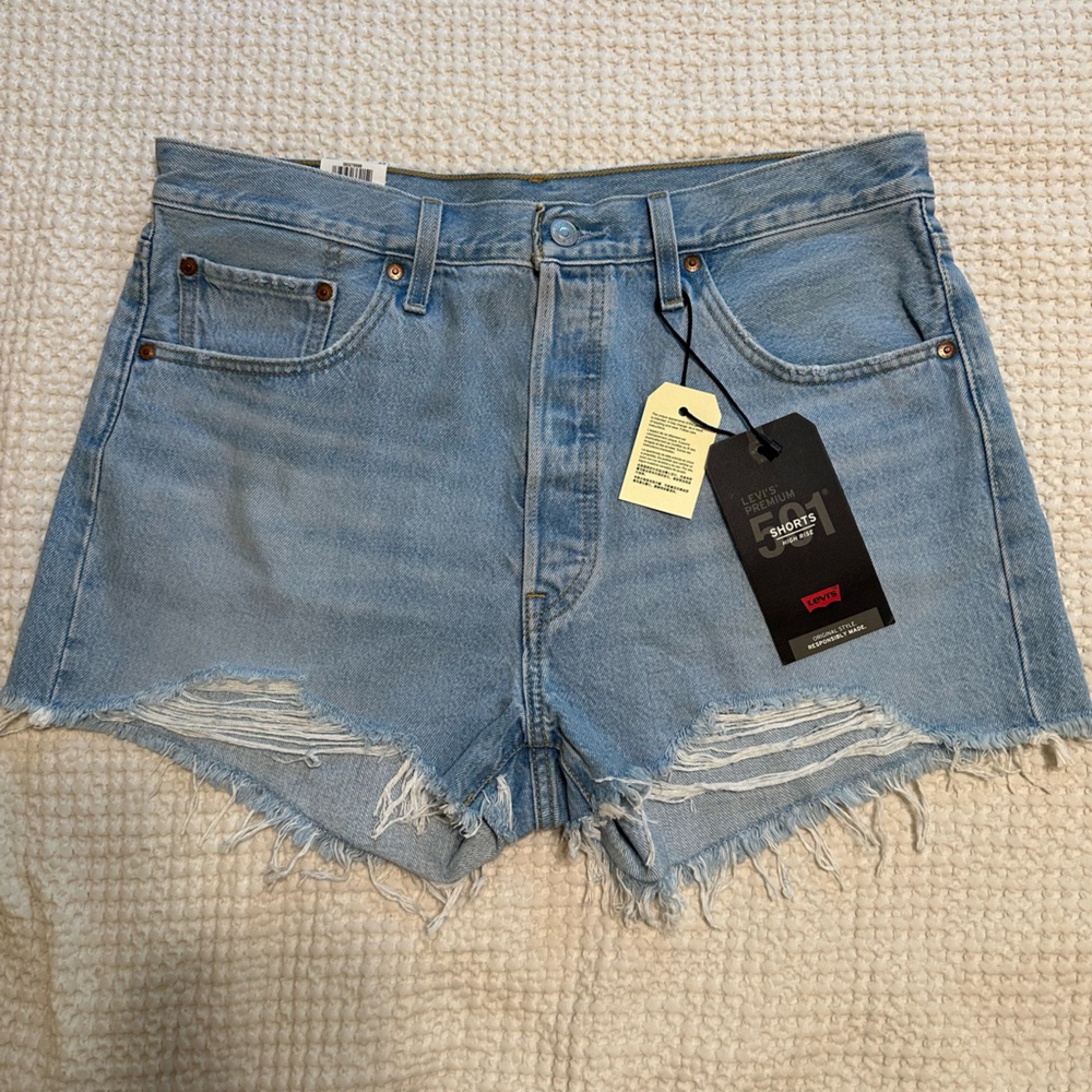 Levi’s 501 Denim Shorts, Size 33, light wash